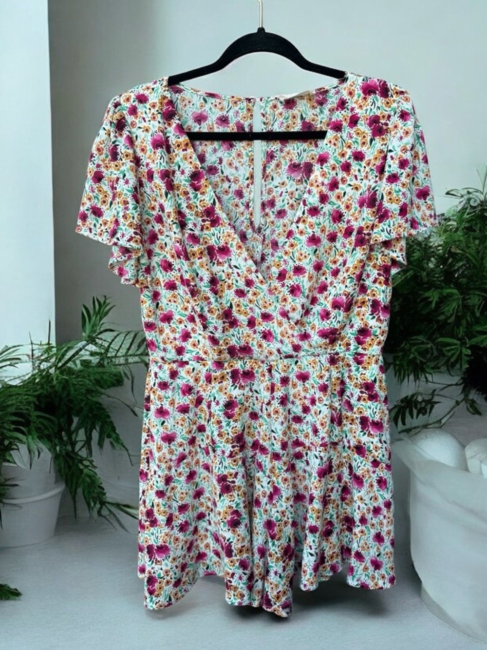 Altar’d State Floral Faux Wrap Romper Large